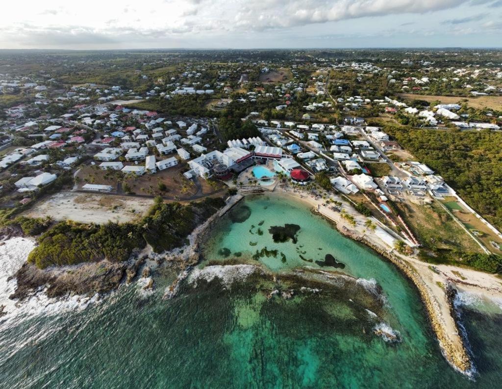 Nouveau Le Ti Merveilleux Du Manganao, Acces Plage Saint-Francois  Luaran gambar